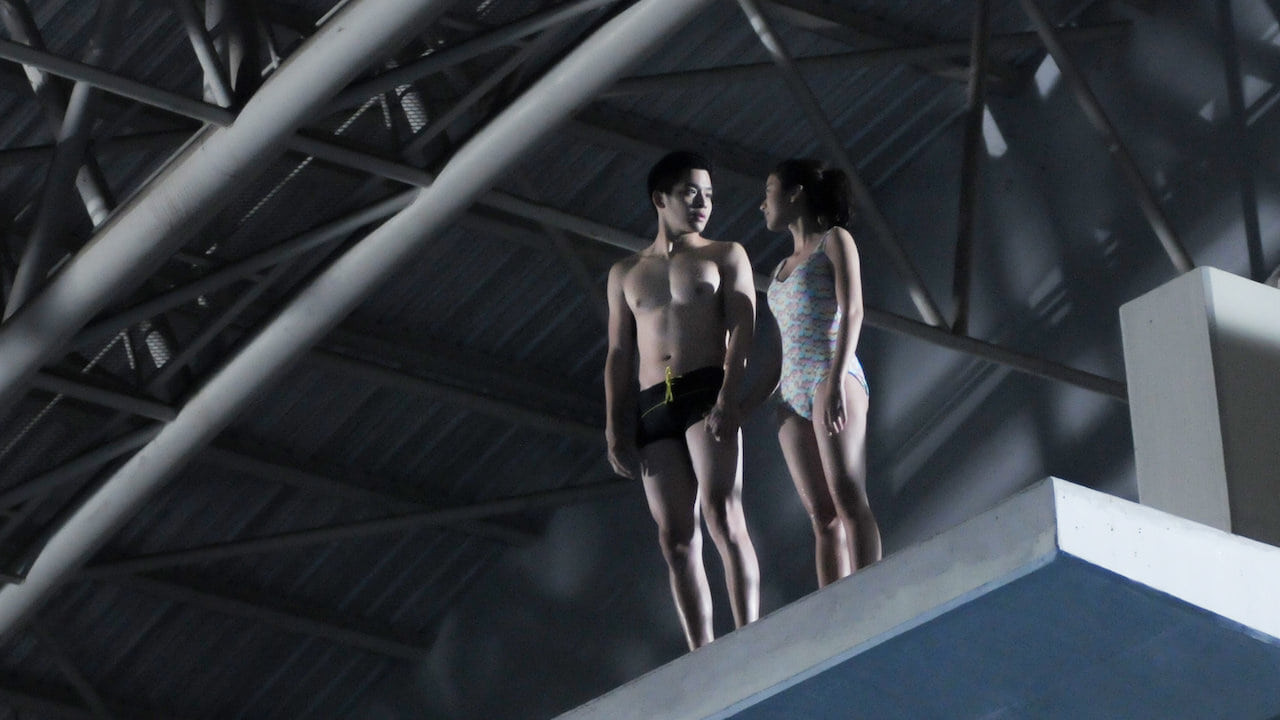 Bí Ẩn Tại Hồ Bơi - The Swimmers